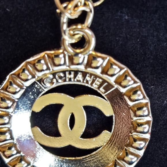 Coco Chanel Pendant Necklace 20" - Picture 8 of 9